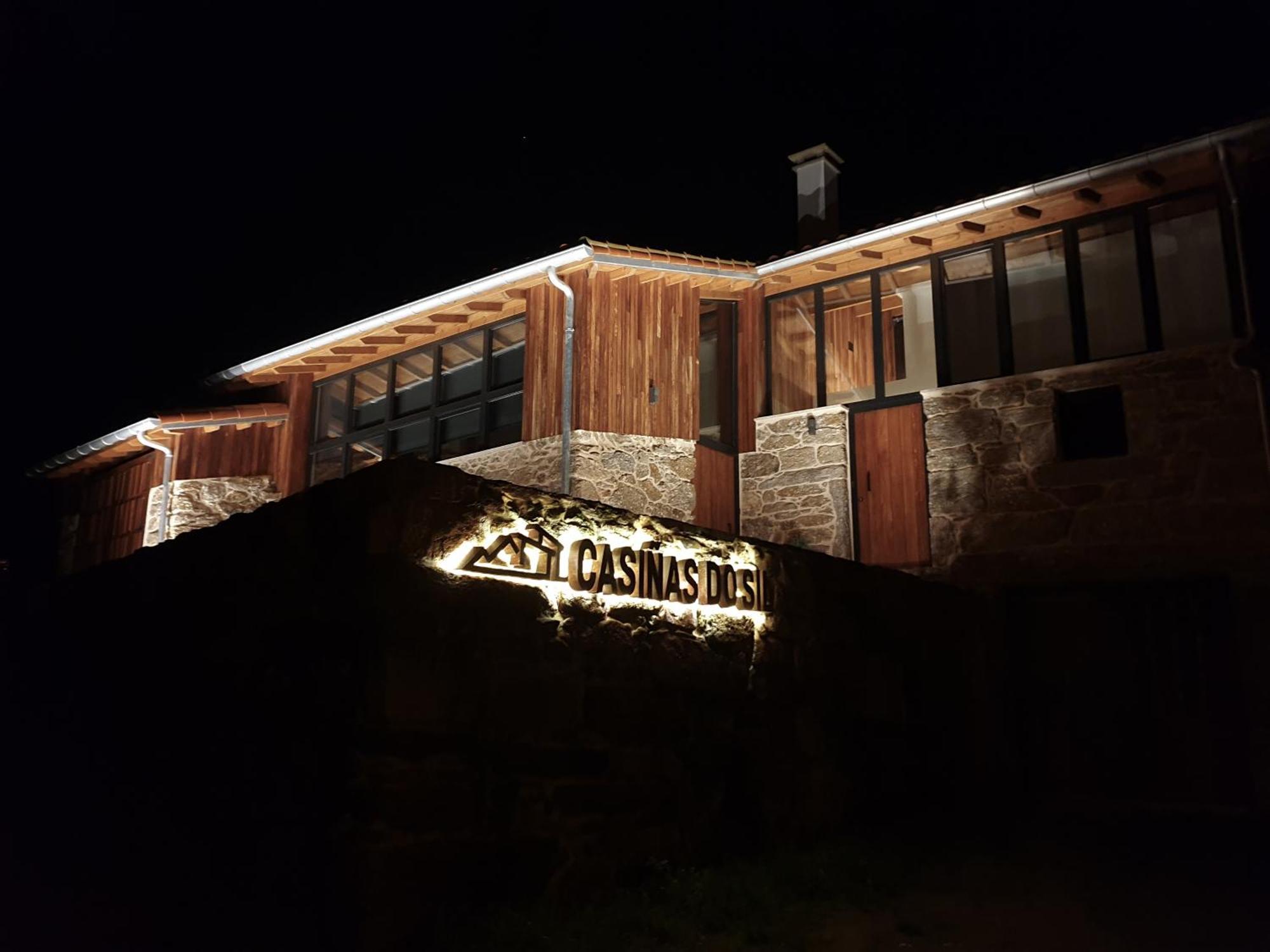 Cristosende Casinas Do Sil旅馆 外观 照片